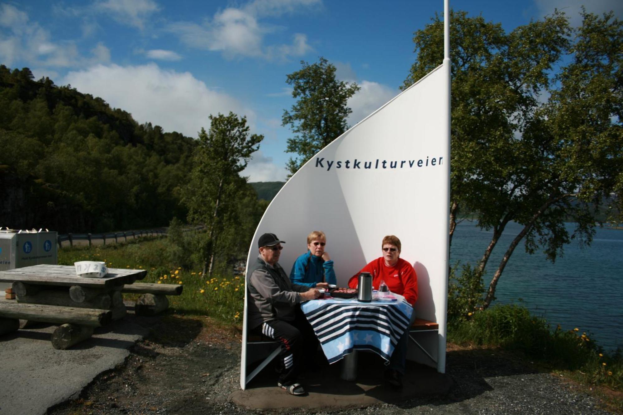 Tjeldsundbrua Hotel Skanland Exterior foto
